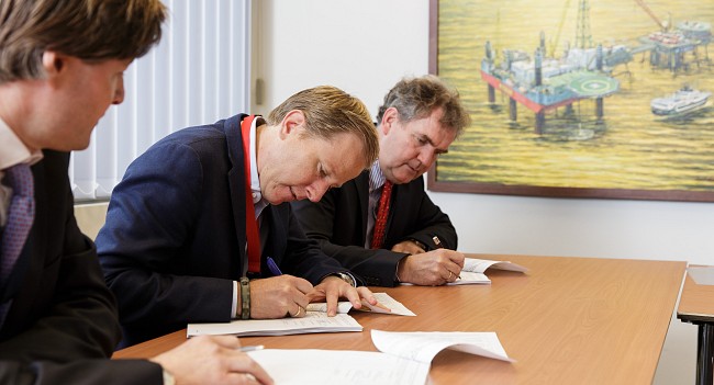Seafox and ONEgas sign long term contract